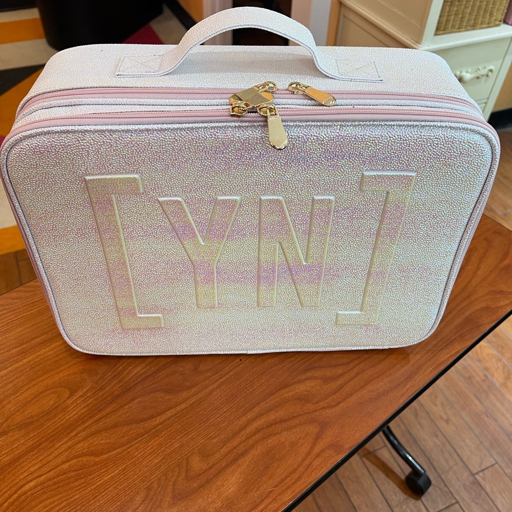 Young nails nail tech travel case for gel polish and acrylic accessories